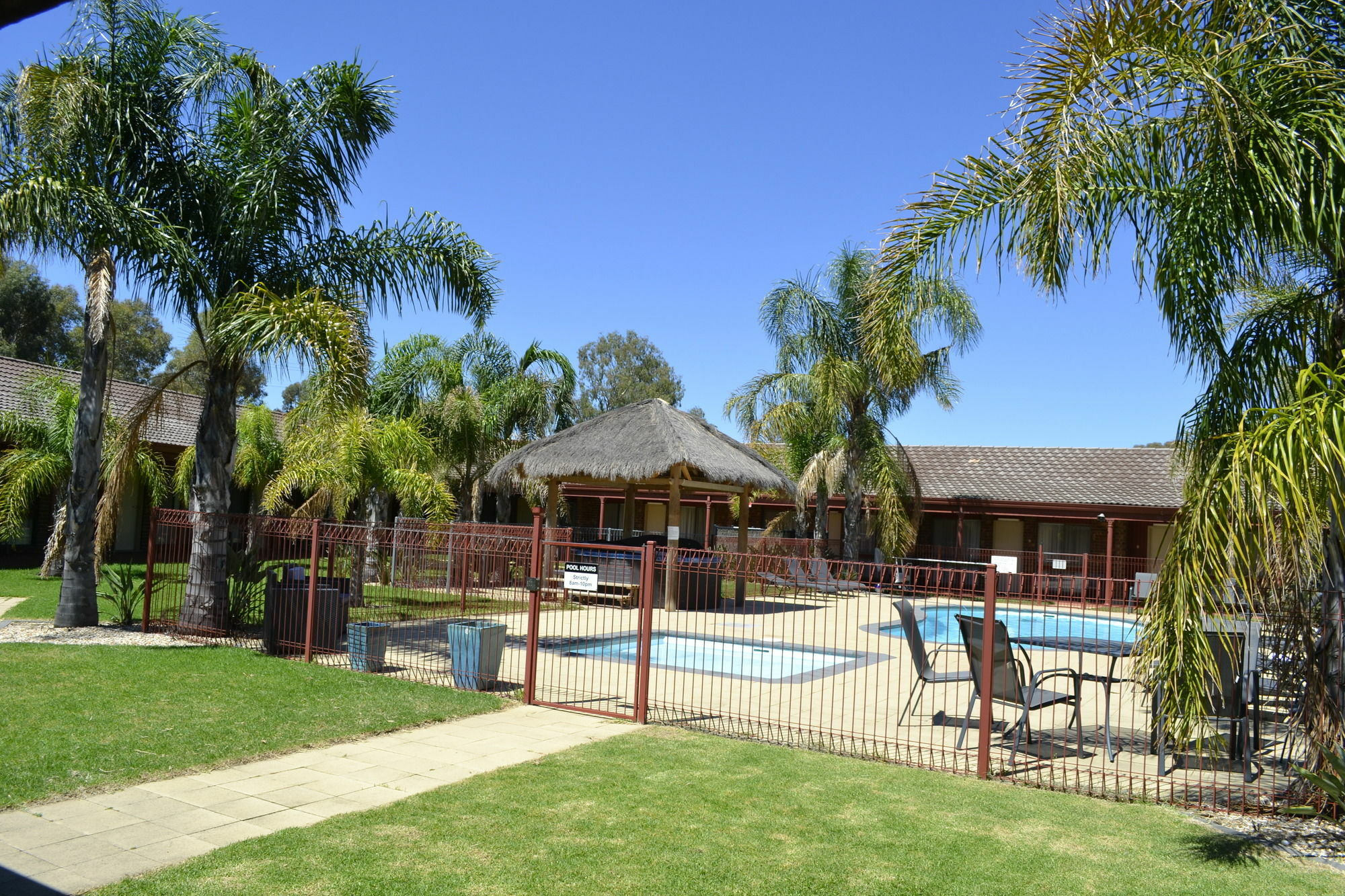 Quality Hotel Lakeside Bendigo Exterior photo