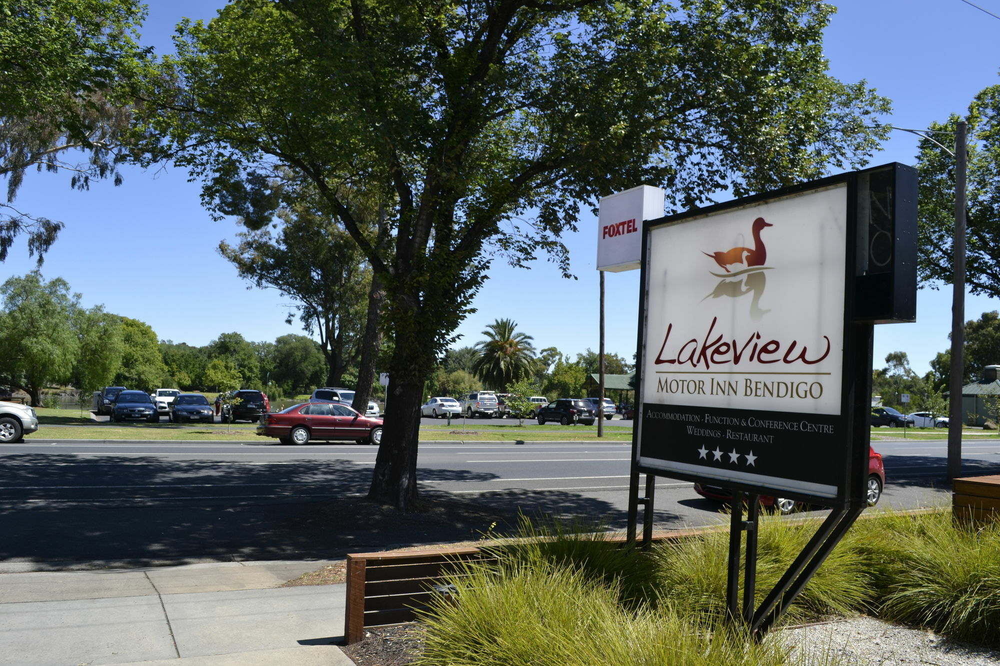Quality Hotel Lakeside Bendigo Exterior photo